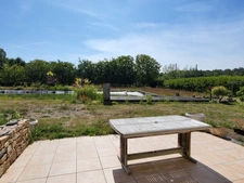 Maison de plain-pied à QUEMPERVEN (22450), piscine naturelle et verger ! 