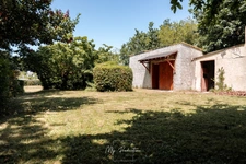 A 5' à pied du bord de mer, maison de CHARME, PLAGES à pied et accès direct GR 34 !  