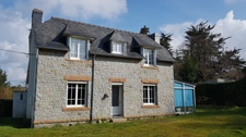 A 5' à pied du bord de mer, maison de CHARME, PLAGES à pied et accès direct GR 34 !  