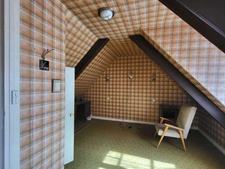 Exclusivité ! Maison de ville en pierre à RENOVER, environ 143 m2, très bien placée à Lannion, jardin clos et box de garage