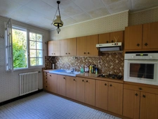BELLE MAISON A RENOVER ! 4 chambres, quartier proche écoles 