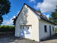 Maison de plain-pied à QUEMPERVEN (22450), piscine naturelle et verger ! 