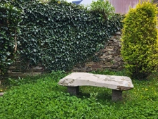 Exclusivité ! Maison de ville en pierre à RENOVER, environ 143 m2, très bien placée à Lannion, jardin clos et box de garage