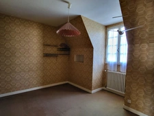 BELLE MAISON A RENOVER ! 4 chambres, quartier proche écoles 