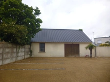 IDEAL INVESTISSEUR: appartement en PLATEAU BRUT VIABILISE A AMENAGER, avec parking et terrasse de 30 m2