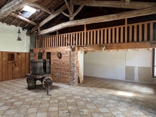 Grange à restaurer, beau potentiel