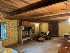 Grange à restaurer, beau potentiel