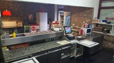 Fonds de commerce à GUINGAMP - Côtes d'Armor (22) - Bar Brasserie Sandwicherie Jeux, emplacement N°1 en entrée de ville - CA 2024 de  440k€