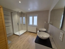APPARTEMENT ATYPIQUE PLEIN DE CHARME, À DÉCOUVRIR SANS TARDER !