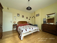MAISON DE CARACTERE, 5 CHAMBRES, JARDIN, 2 GRANDS GARAGES