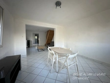 MAISON EN BRIQUES, 2 CHAMBRES, JARDIN