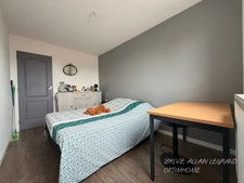 MAISON, 3 CHAMBRES, 2 SALLES DE BAIN, JARDIN, AUCUN TRAVAUX