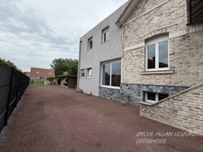 MAISON, 3 CHAMBRES, 2 SALLES DE BAIN, JARDIN, AUCUN TRAVAUX