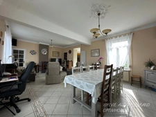 MAISON DE CARACTERE, 5 CHAMBRES, JARDIN, 2 GRANDS GARAGES