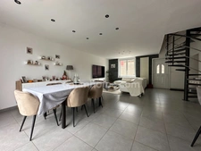 MAISON 3 CHAMBRES,2 SALLES DE BAINS, JARDIN 