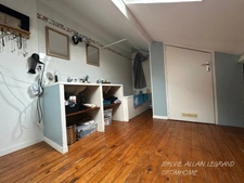 MAISON 1930, 3 CHAMBRES, 2 SALLES DE BAIN, JARDIN