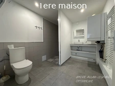2 MAISONS. L'UNE RENOVEE, L'AUTRE A RENOVER