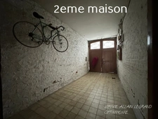 2 MAISONS. L'UNE RENOVEE, L'AUTRE A RENOVER