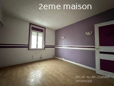 2 MAISONS. L'UNE RENOVEE, L'AUTRE A RENOVER
