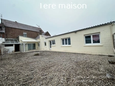 2 MAISONS. L'UNE RENOVEE, L'AUTRE A RENOVER