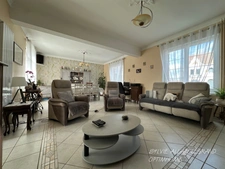 MAISON DE CARACTERE, 5 CHAMBRES, JARDIN, 2 GRANDS GARAGES