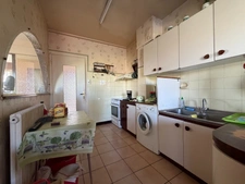 MAISON EN BRIQUES A RENOVER,120M², GRAND SOUS/SOL 