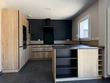 SEMI PLAIN-PIED INDIVIDUEL, 5 CHAMBRES, SOUS-SOL