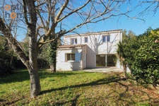 VILLA 120 m2 au calme proche centre