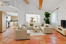BELLE VILLA DE 160 m2 avec piscine proche du centre