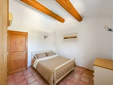 BELLE VILLA DE 160 m2 avec piscine proche du centre