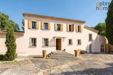 Aix-en-Provence demeure de caractère 18è siècle de 280 m2 ur 7880 m2