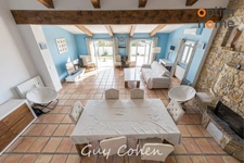Belle propriété de 184 m2 sur 6300 m2 piscine proche Aix-en-Provence