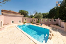 Aix-en-Provence demeure de caractère 18è siècle de 280 m2 ur 7880 m2