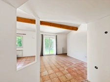 BELLE VILLA DE 160 m2 avec piscine proche du centre