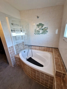 Maison à rénover avec jardin