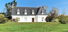 A vendre-Bretagne-Finistère sud-Confot Meilars-Maison-jardin-Garages