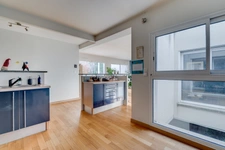 Guilhemery, grand T4 de 127m² avec terrasse, garage, pkg et piscine dans une petite copropriété