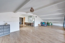 Côte Pavée / Guilhemery, T3/4 de 80m² en dernier étage avec terrasse et garage 
