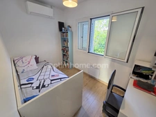 Maison Contemporaine - 145m2 - 5 chambres - 500 m2 de terrain - 549 000 € FAI