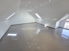 Maison Contemporaine d'Exception - 204 m2 - 9 pièces / 5 Chambres - Piscine et Géothermie - 695 000 € FAI