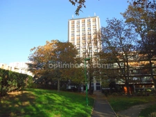 Appartement 5 pièces / 3 chambres, 2ème étage - 102 m2 - Cave et Place de Parking - 212 000 € FAI