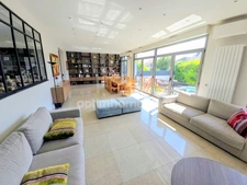 Bonneuil sur Marne - Maison de 7 pièces / 5 Chambres - 276m2 - Terrain 303m2 - 935 000 € FAI