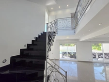 Maison Contemporaine d'Exception - 204 m2 - 9 pièces / 5 Chambres - Piscine et Géothermie 