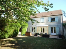 Maison / Villa à BELLOY EN FRANCE - 145m2 - 5 pièces - Terrain de 572m2 - 455 000 €