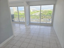 Appartement 3 pièces / 1 Chambre - Balcon - 59 m2 - 128 000 € FAI