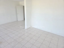 Appartement 3 pièces / 1 Chambre - Balcon - 59 m2 - 128 000 € FAI