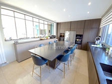 Bonneuil sur Marne - Maison de 7 pièces / 5 Chambres - 276m2 - Terrain 303m2 - 935 000 € FAI