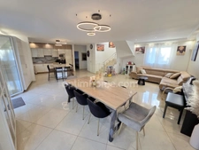 Maison Contemporaine - 145m2 - 5 chambres - 500 m2 de terrain - 549 000 € FAI