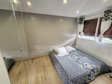 Appartement 5 pièces / 3 chambres, 2ème étage - 102 m2 - Cave et Place de Parking - 212 000 € FAI