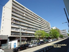 Appartement 3 pièces / 1 Chambre - Balcon - 59 m2 - 128 000 € FAI